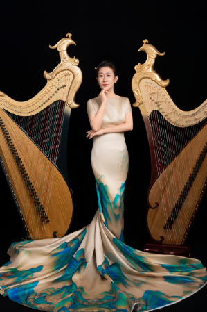 海织乐章·国乐箜篌总校区校长及艺术总监——周乐